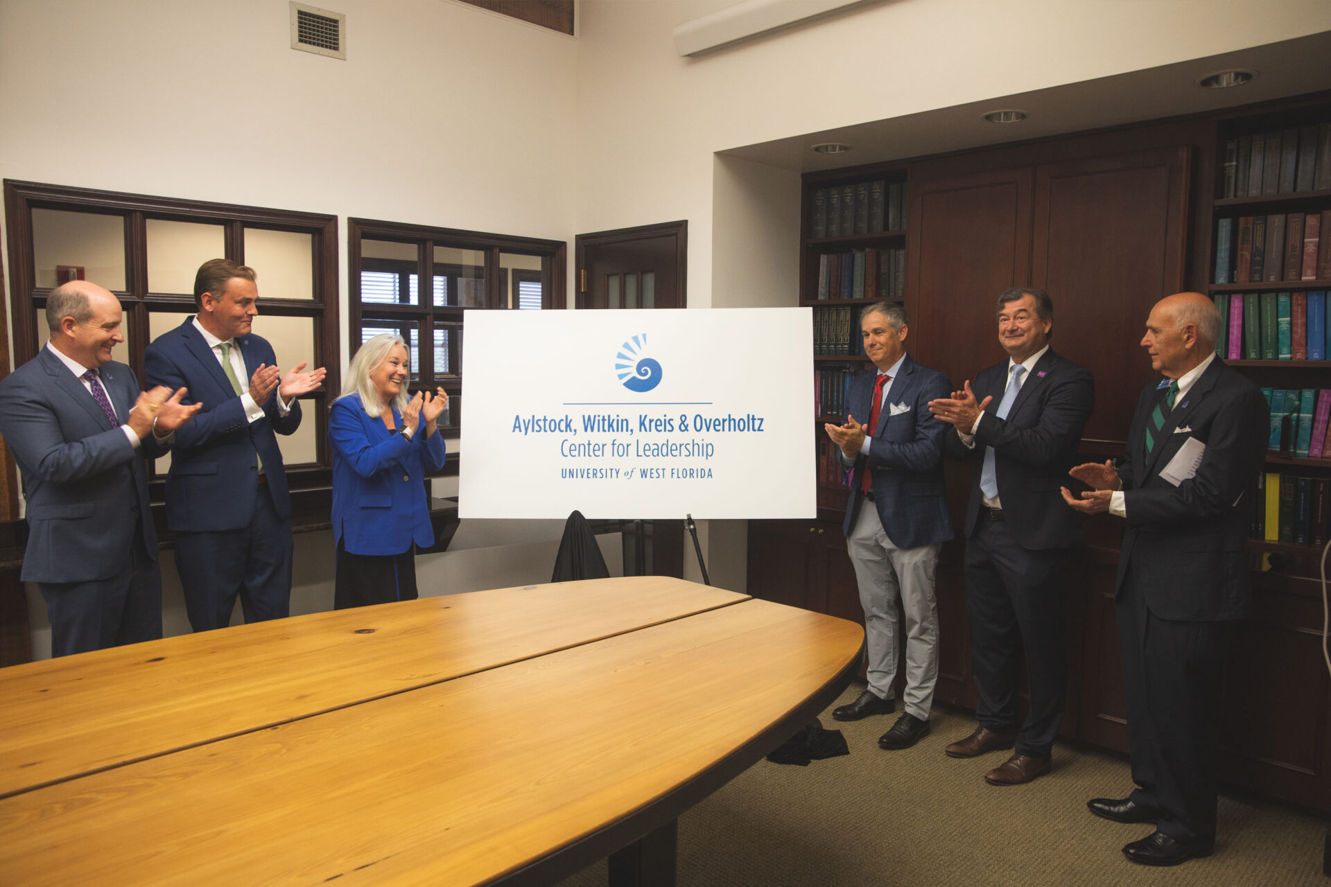 awko uwf gift announcement center for leadership