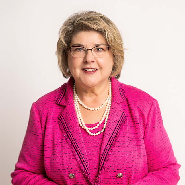 emily gardella headshot