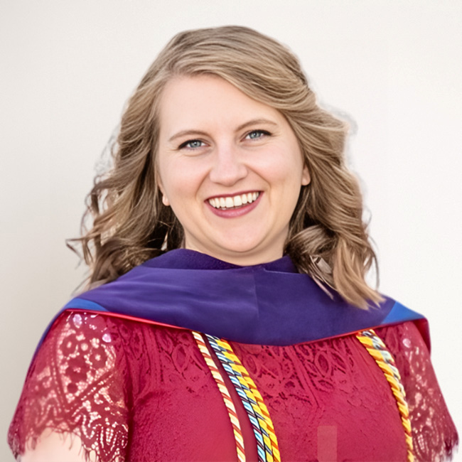 emily gardella headshot