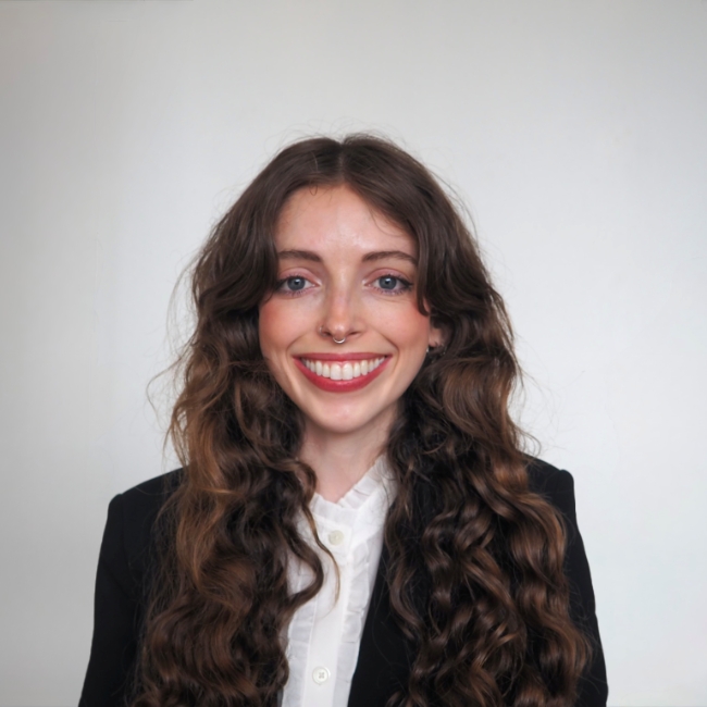 emily gardella headshot